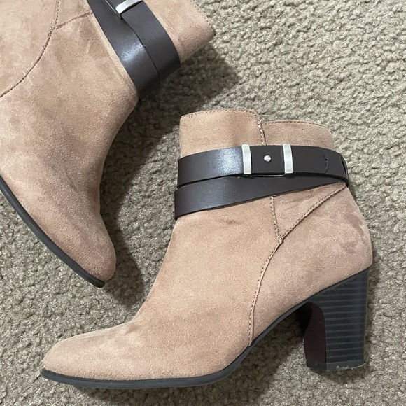Giani Bernini Booties - Picture 2 of 12